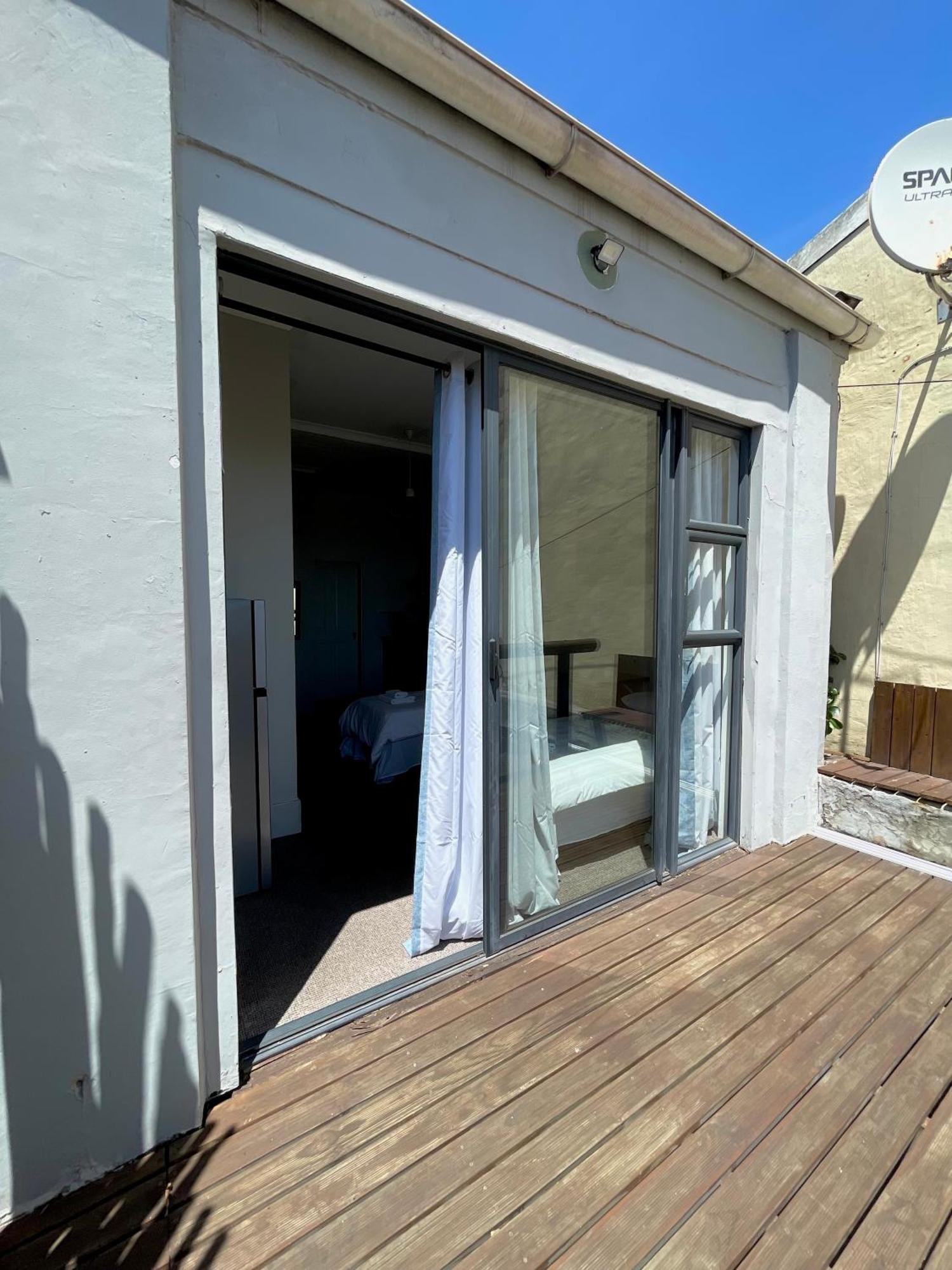 Cosy Richmond Hill Retreat Hotel Port Elizabeth Exterior photo